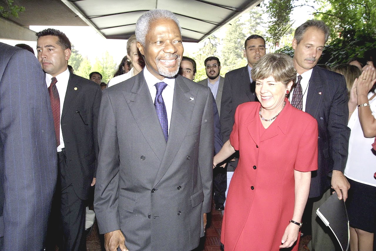 Secretario General de las Naciones Unidas, Kofi
                                                            Annan