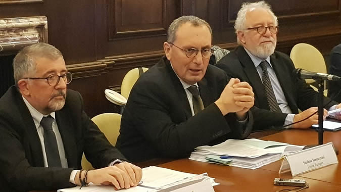 From left to right, Mario Cimoli, Deputy Executive Secretary a.i. of ECLAC, Stefano Manservisi, General Director of International Cooperation and Development of the European Commission and Mario Pezzini, Director of the Development Center of the OECD. 