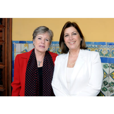 La Secretaria Ejecutiva de la CEPAL, Alicia Bárcena, junto a la Ministra de Relaciones Exteriores de Perú, Eda Rivas, hoy en Lima.