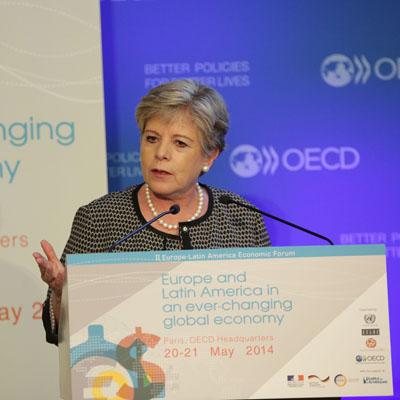 In Paris, the Executive Secretary of ECLAC, Alicia Bárcena, took part in the opening of the II Europe-Latin America Economic Forum.