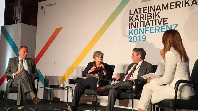 Alicia Bárcena, ECLAC Executive Secretary (center) during her presentation at the Latin America-Caribbean Conference held in Berlin, Germany