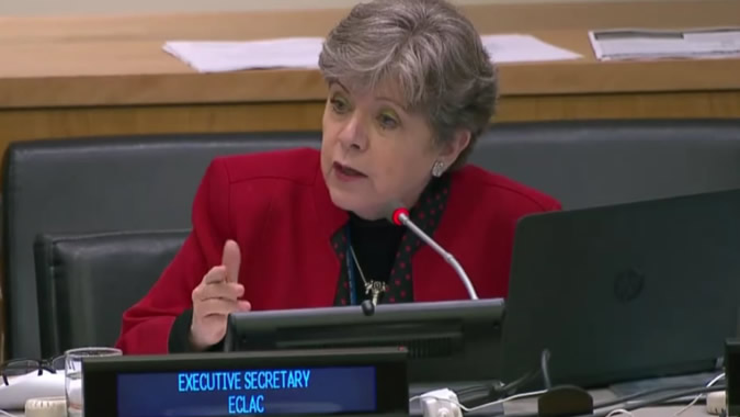 Alicia Bárcena, ECLAC Executive Secretary, during the the Dialogue of the Executive Secretaries of the Regional Commissions with the UN General Assembly Second Committee, held on 23 October in New York.