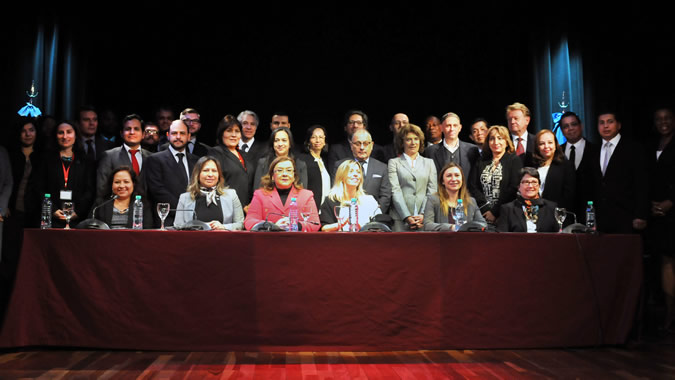 Group photo of the countries delegates attending the Principle 10 meeting in Buenos Aires.
