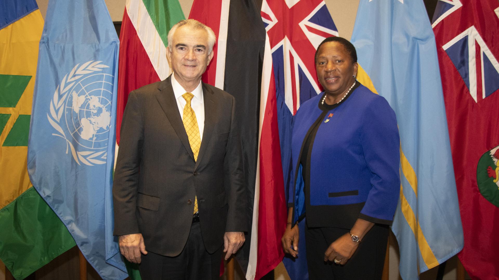 The Executive Secretary of ECLAC, José Manuel Salazar-Xirinachs, and Trinidad and Tobago’s Minister of Planning and Development Penelope Beckles-Robinson