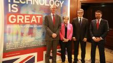 From left to right: Jamie Bowden, the Ambassador of the United Kingdom in Chile; Alicia Bárcena, ECLAC Executive Secretary; Mario Marcel, President of the Central Bank of Chile; and Ravi Vig, from the University of Cambridge