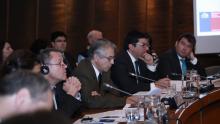 De izquierda a derecha, Simon Upton (OCDE), Joseluis Samaniego (CEPAL), Pablo Badenier (Ministro del Medio Ambiente de Chile) y Marcelo Mena (Subsecretario del Medio Ambiente).