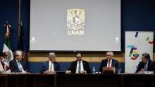 Fotografía de la conferencia en la UNAM.